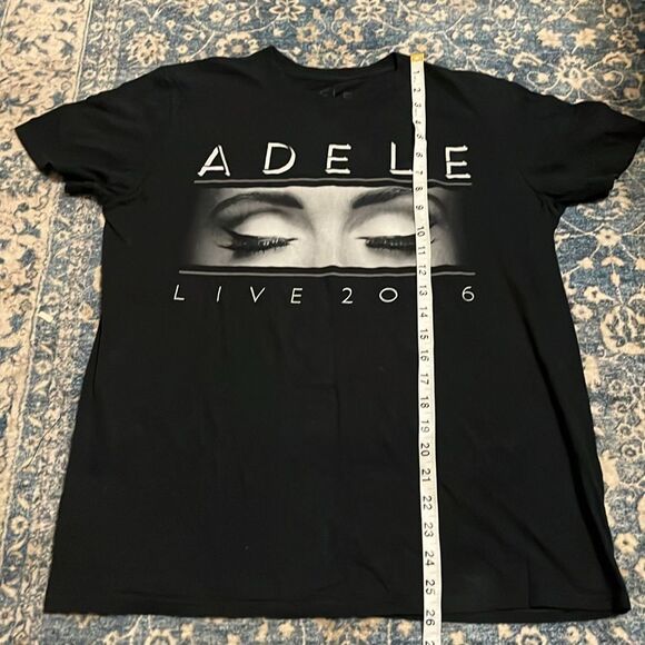 Adele Singer Musician Black Live 2016 Graphic Shirt - Picture 7 of 8